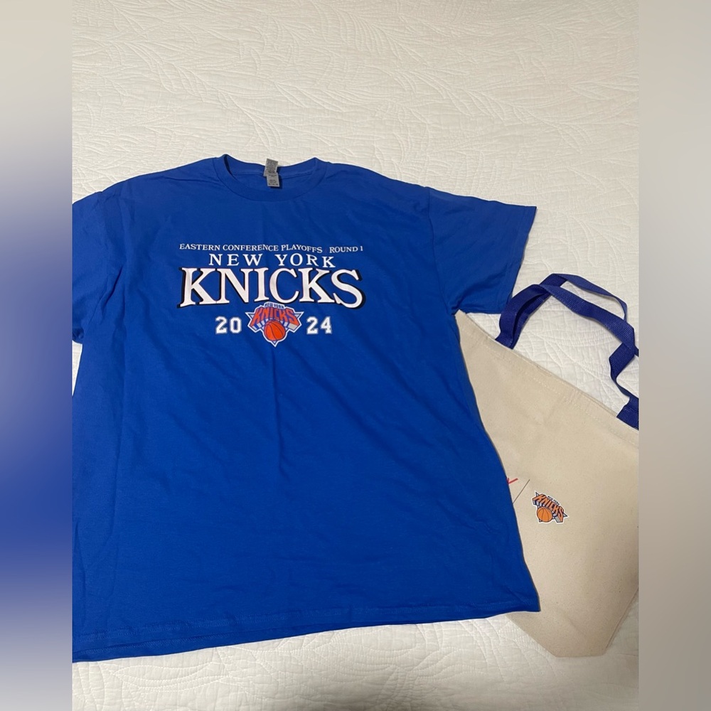 Knicks 2024 T-shirt XL and Tote Bag